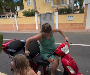 Olga Frycz z rodziną na wakacjach