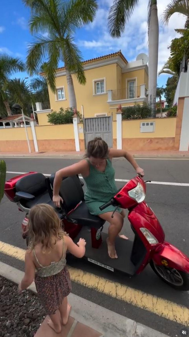 Olga Frycz z rodziną na wakacjach