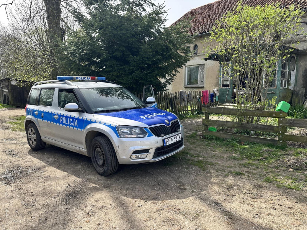 Wyjęła kość z garnka i uderzyła partnera! Poszło o wybory!