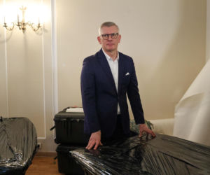 Demontaż okrągłego stołu w Pałacu Prezydenckim