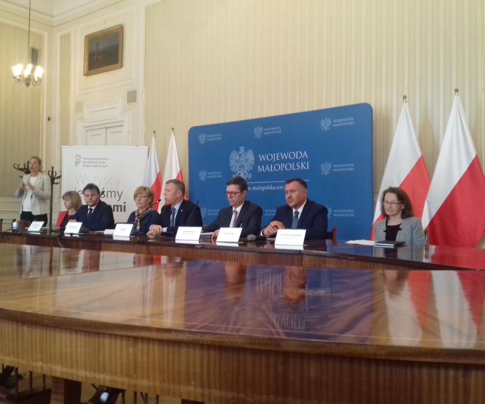 Konferencja Prasowa w Małopolskim Urzędzie Wojewódzkim na której ogłoszono rekordową kwotę