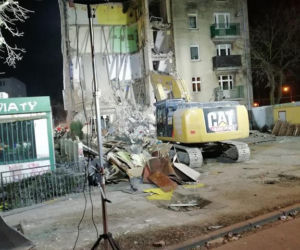 Wnętrze zawalonej kamienicy na Dębcu