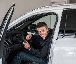 Krzysztof Hołowczyc jeździ Volvo XC90