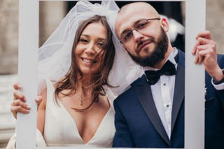 Aneta i Robert ze Ślubu od pierwszego wejrzenia rozstali się? Żuchowski nagrywa filmy ze swojej kawalerki. Szkoda tylko, że bez żony...