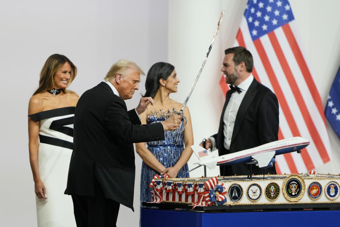 Pierwszy taniec pierwszej pary! Tak Donald Trump i Melania świętowali zaprzysiężenie
