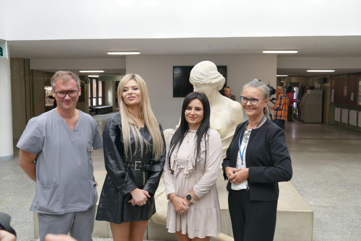Pani Natalia poszła w ślady Angeliny Jolie. "Moje piersi są teraz piękniejsze"