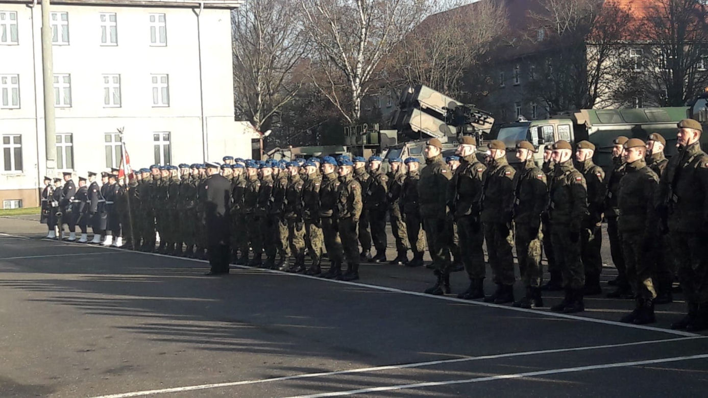 Słupsk. Mariusz Błaszczak na zaprzysiężeniu nowych Terytorialsów 