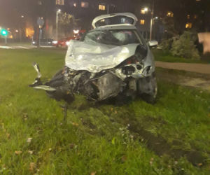 Dramatyczny wypadek radiowozu w centrum Częstochowy. Ranni policjanci trafili do szpitala [ZDJĘCIA]
