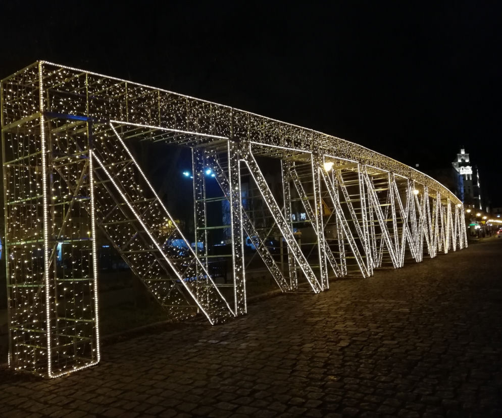 Iluminacja mostu na Chwaliszewie