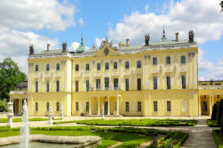 Gdzie Polacy piją najwięcej? Zatrważające dane o sprzedaży małpek