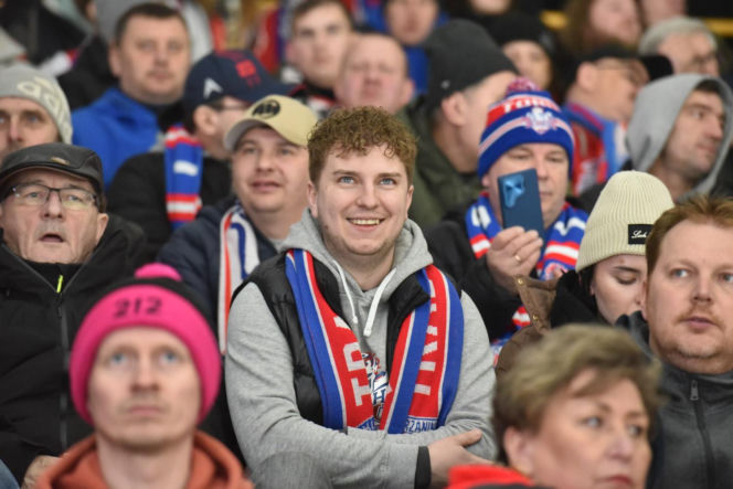 KH Energa Toruń - Unia Oświęcim 2:1! Zdjęcia kibiców i zawodników obu drużyn