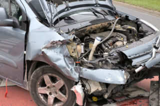 Wypadek na Alejach Konstytucji. Citroen wjechał na czerwonym świetle