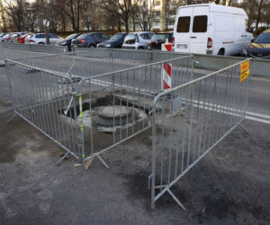 Uwaga głębokie wykopy!