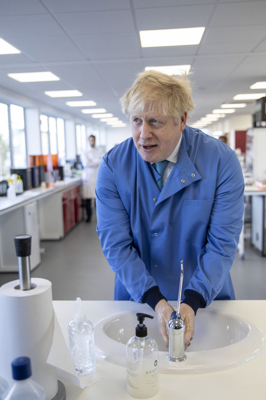 Boris Johnson zaraził narzeczoną w ciąży, Carrie też ma koronawirusa