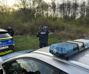 Rocznica tragedii zamieniła się w koszmar. Tajemniczy pakunek przerwał uroczystość