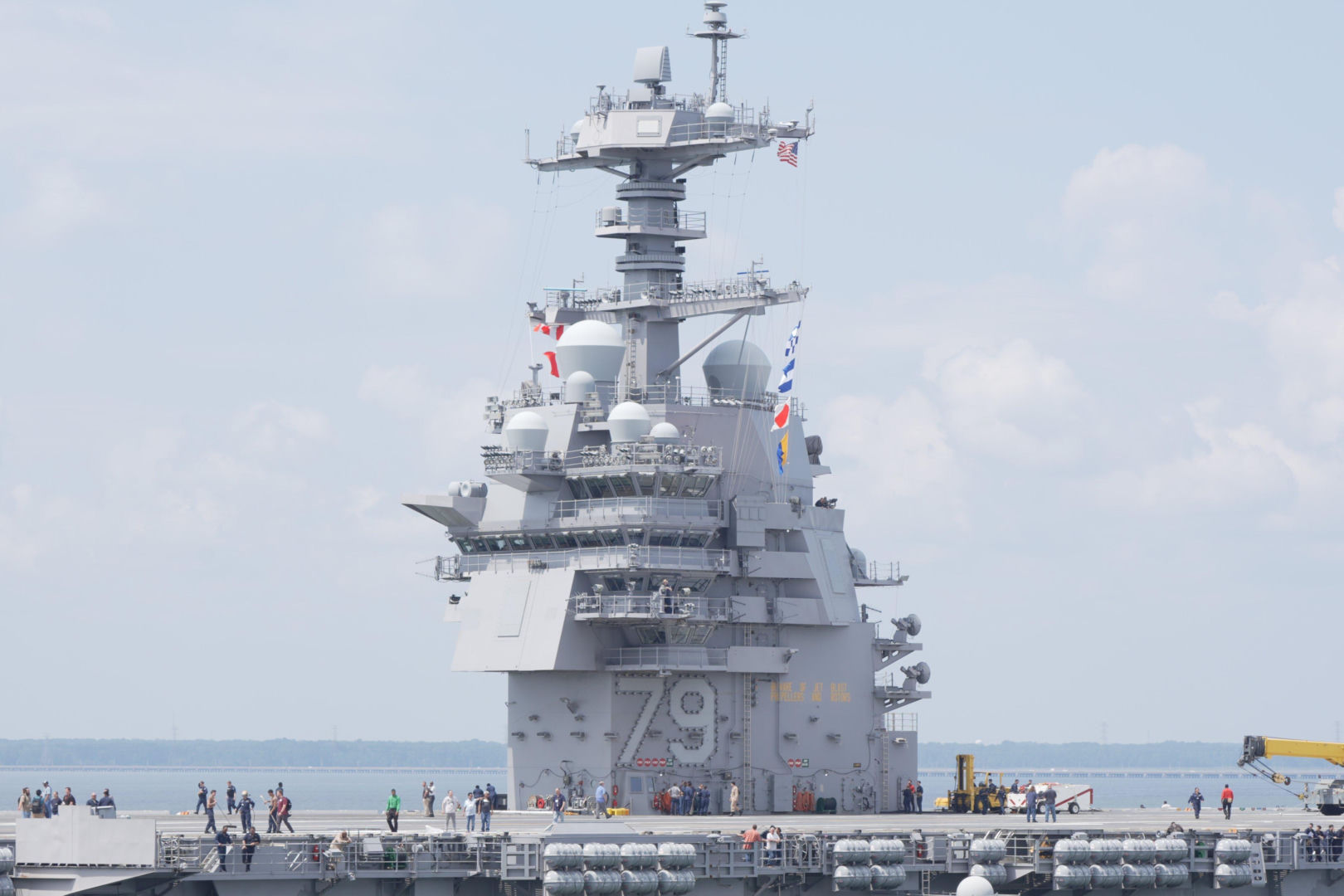 Lotniskowiec John F. Kennedy (CVN-79) na próbach morskich. Kiedy wejdzie do służby?