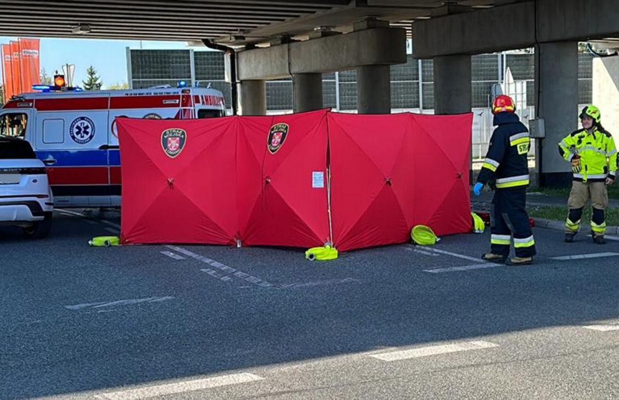 Tragiczny wypadek w Łomiankach. Nie żyje motocyklista