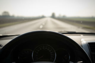 Pościg za pijanym kierowcą. Co funkcjonariusze odkryli w jego aucie?