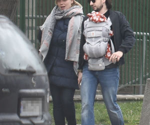Joanna Kulig na spacerze z rodziną