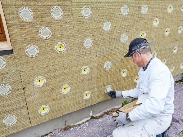 Wełna mineralna na elewacji