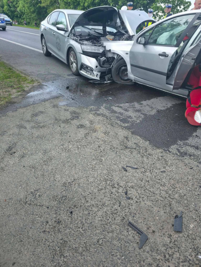 Tragiczny wypadek na DK w Głogowie pod Toruniem. Nie żyje jedna osoba