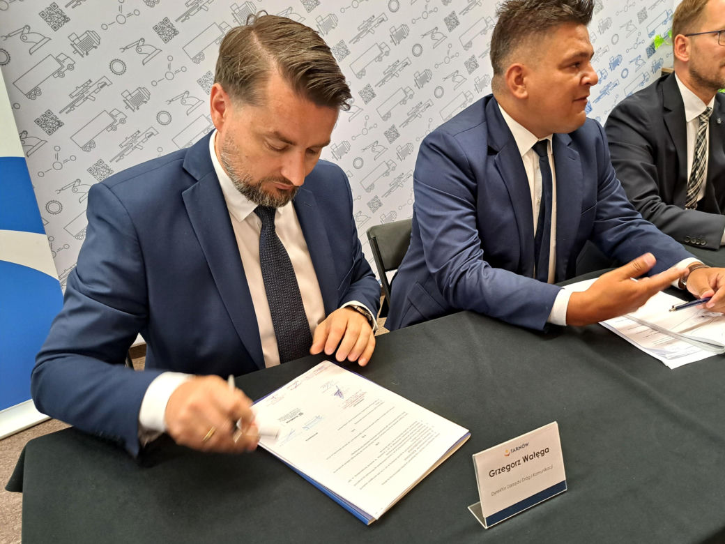 Budowa ul. Rady Europy w Tarnowie - podpisanie umowy