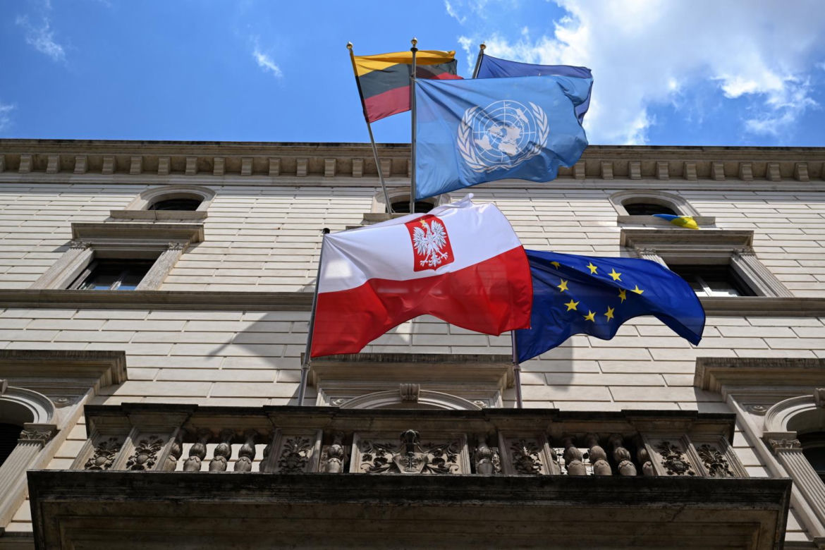 Głosowanie w lokalu wyborczym w Instytucie Polskim w Rzymie