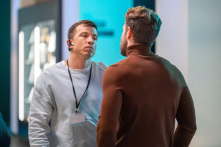 Pierwsza miłość, odcinek 4180: Alan próbuje wrobić Jamesa, ale jego plan obraca się przeciwko niemu