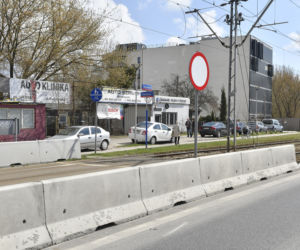 Zamknęli drogę i straciłem klientów. Przedsiębiorcy z Marymonckiej narzekają na decyzje drogowców 