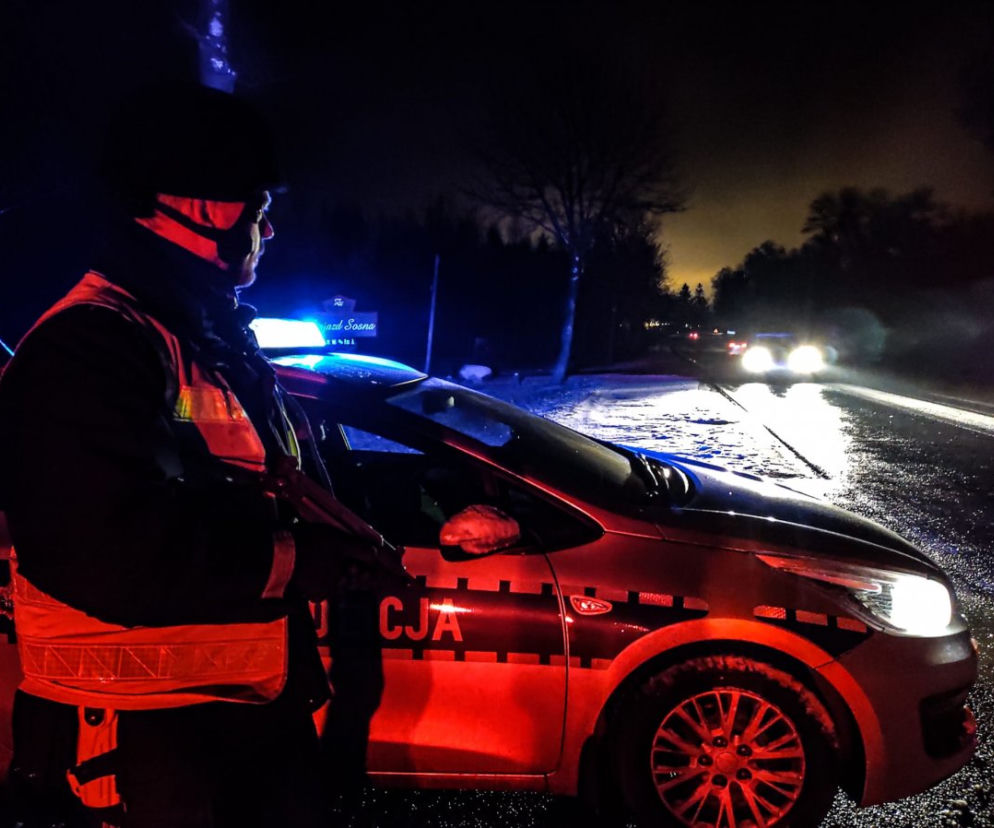 Podlaskie. Pościg za mazdą. Ukrainiec przewoził 9 Irakijczyków