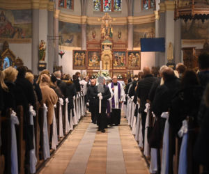 Pogrzeb Weroniki i Sebastiana. Ostatnia droga rodzeństwa