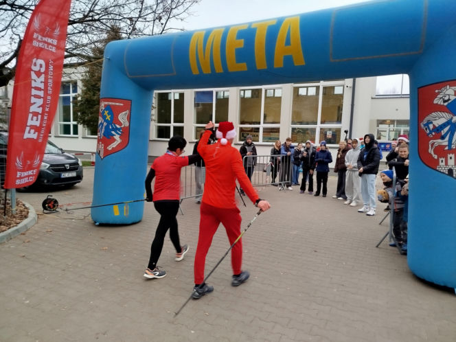 7. Charytatywny Bieg Mikołajkowy z Dwójką w Siedlcach 2025