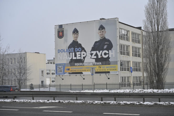 Pijany dowódca kompanii miał zgwałcić młodą policjantkę. Szokująca afera w policji