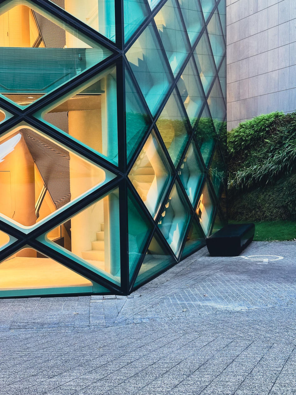178 Prada Aoyama