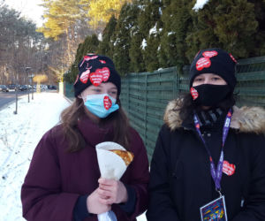 Pomaga pogoda i... przebranie też. Trwa finał WOŚP w Lesznie