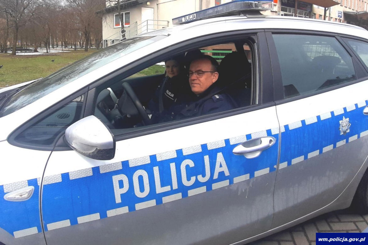 Nowe obostrzenia. Na ulicach więcej policji i wojska