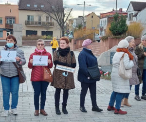 Ani jednej więcej. PROTEST w Starachowicach
