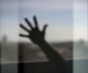 Strzelanina w Krzeszowicach. Kto tak naprawdę celował w okna sąsiadów?