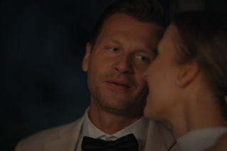 M jak miłość odc. 1946. Natalka (Dominika Suchecka), Adam Karski (Patryk Szwichtenberg)