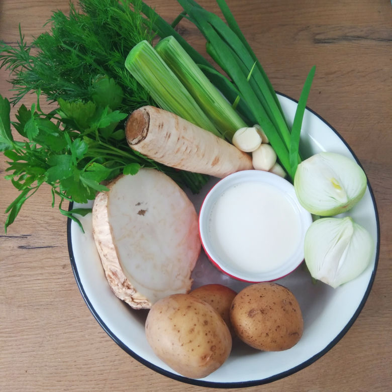 Zupa krem z białych warzyw: przepis krok po kroku