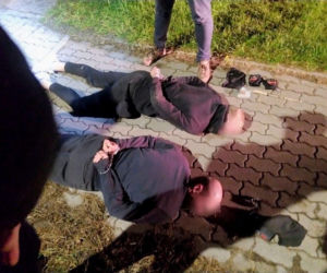 Szli na ustawkę z kominiarkami i gazem pieprzowym. Policja pokrzyżowała ich plany!