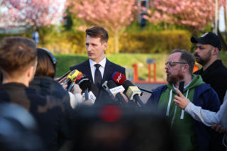 Konferencja prasowa prokuratury ws. wypadku, w którym dzień wcześniej zginął poseł Lewicy Łukasz Litewka
