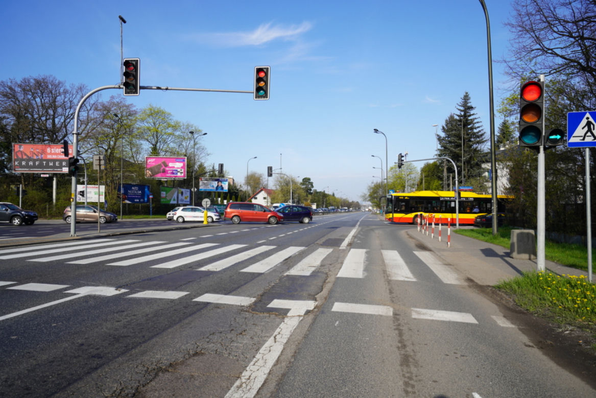 Drogowcy wyremontują dziurawy wlot do Warszawy. Do tej pory nie było na to pieniędzy 