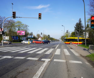 Drogowcy wyremontują dziurawy wlot do Warszawy. Do tej pory nie było na to pieniędzy 