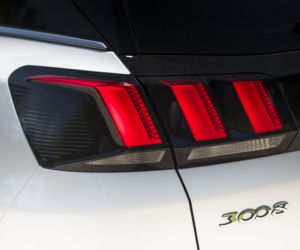 Peugeot 3008 GT HYbrid4 300 KM e-EAT8