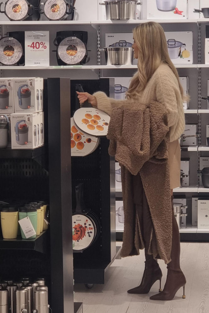 Joanna Krupa z siostrą Martą. Zjadły w mlecznym i poszły po patelnię