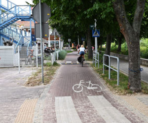 Progi zwalniające na trasach rowerowych