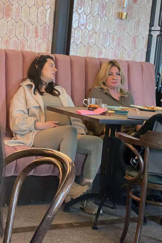 Beata Kozidrak z córką na obiedzie