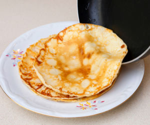 Naleśniki: przepis podstawowy krok po kroku