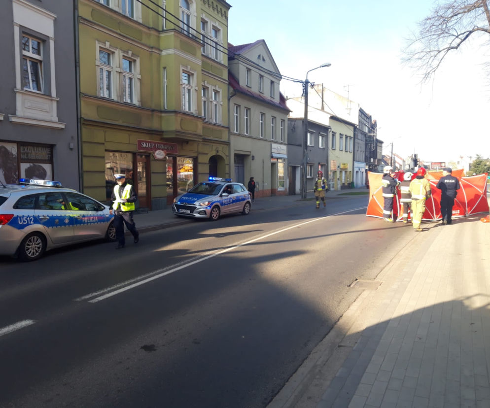 Tragiczny wypadek w Czempiniu. Rowerzysta wpadł pod autobus